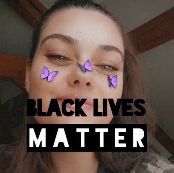 Meet your Posher, Taylor - Picture 1 of 1